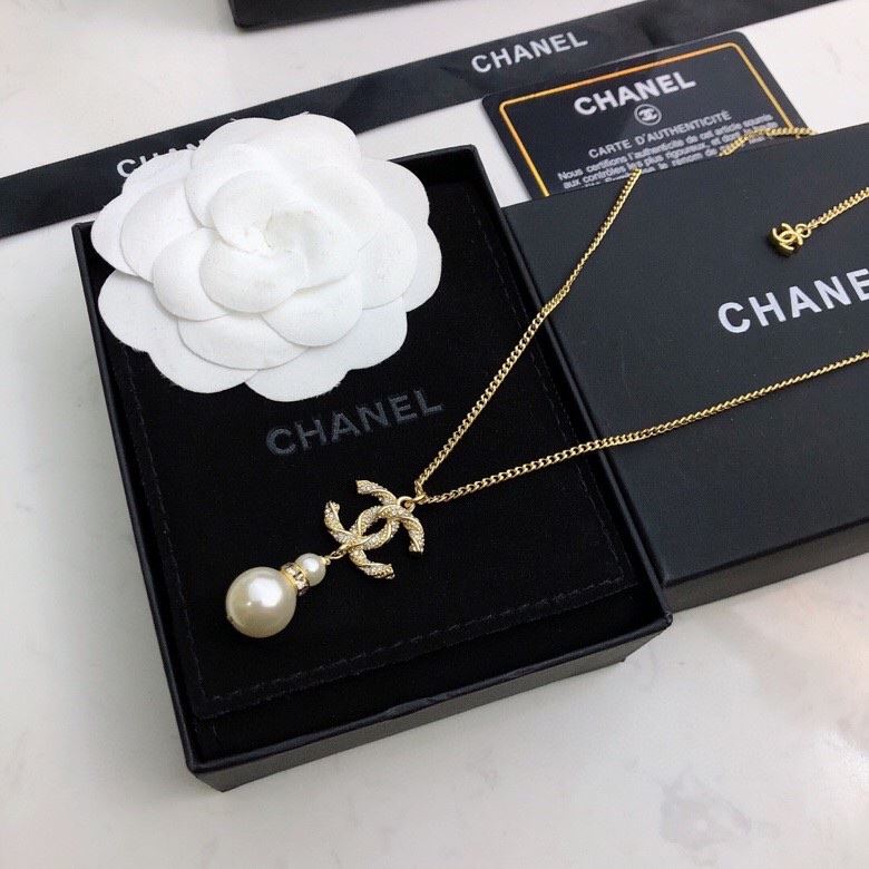 Chanel Necklaces